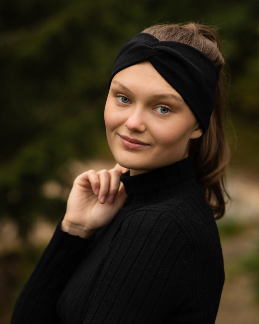 KNOTTED MERINO HEADBAND, BLACK