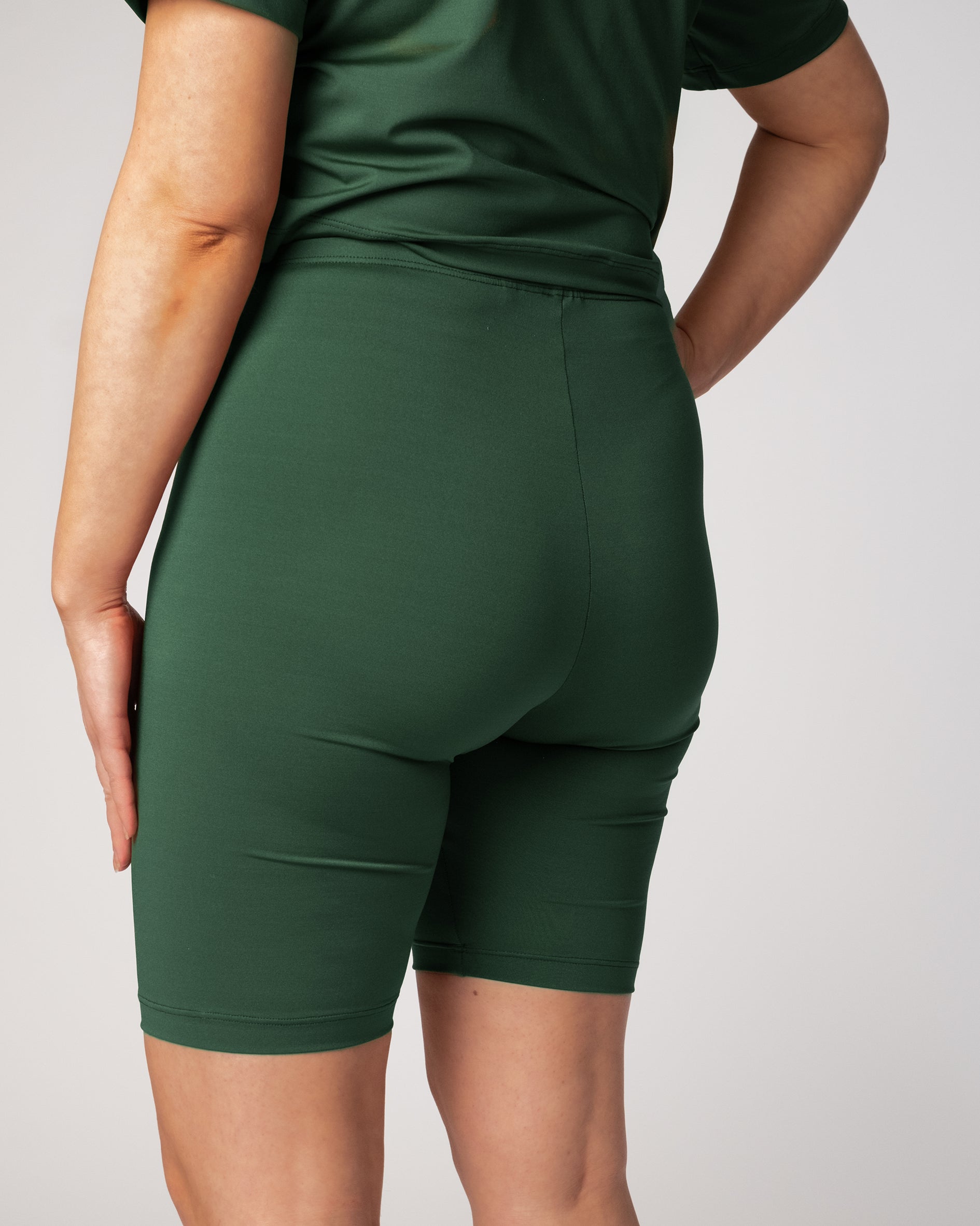 COOLMAX SHORTSIT, TUMMANVIHREÄ