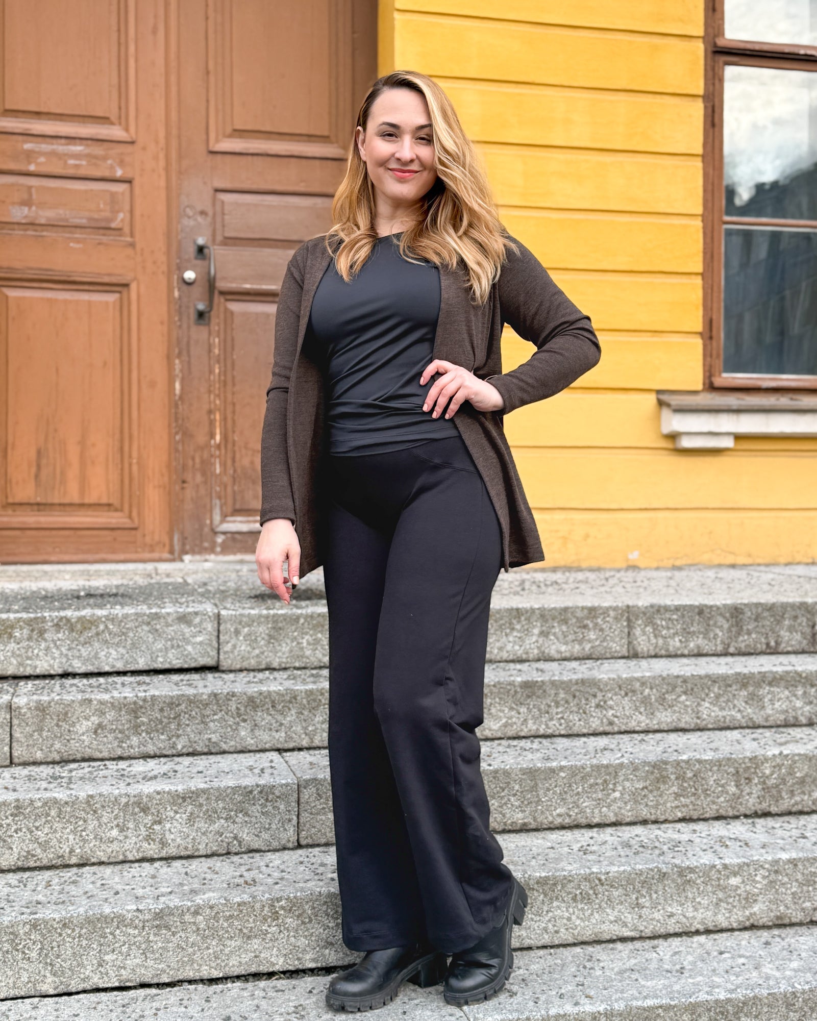 BEEA - SUORAT HOUSUT