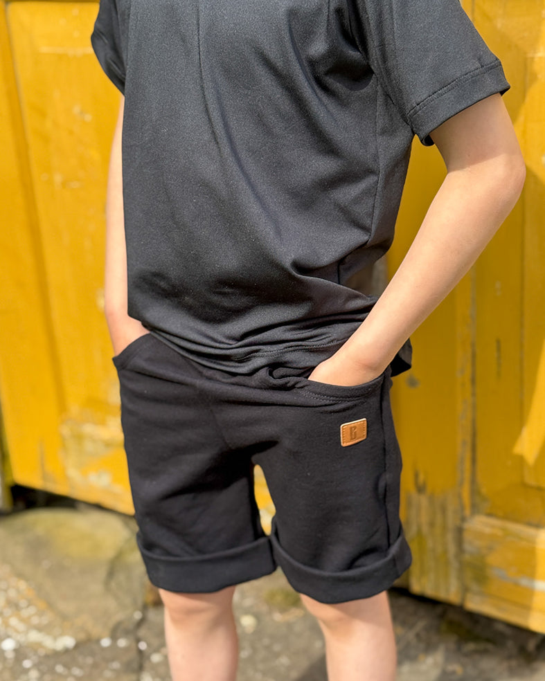 MIKKI - JOUSTOCOLLEGE SHORTSIT