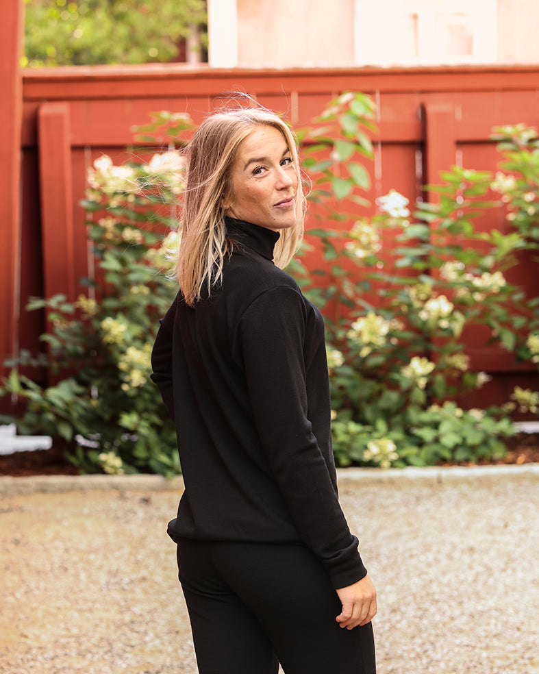 VARMA - MERINOVILLAPOOLO UNISEX MUSTA