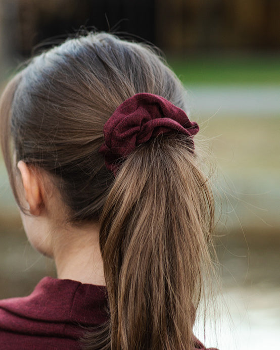 MERINO HAIR SCRUNCHIE, RUBY
